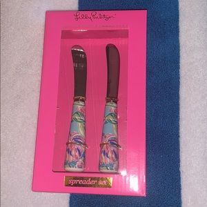 Lilly Pulitzer Spreader Set